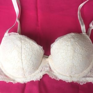 Victoria’s Secret Dream Angels Lined Demi 32B Lace